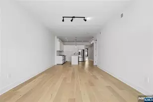 194 Cambridge 2, Jersey City, NJ 07307 - Photo 3