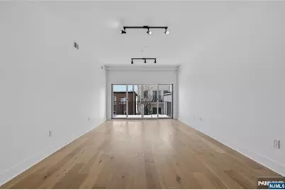 194 Cambridge 2 #2, Jersey City, NJ 07307 - Photo 9