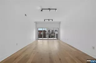 194 Cambridge 2, Jersey City, NJ 07307 - Photo 9