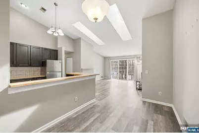 130 Raintree Lane, Mahwah, NJ 07430 - Photo 7