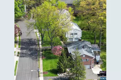 274 Seton Hall Drive, Paramus, NJ 07652 - Photo 25