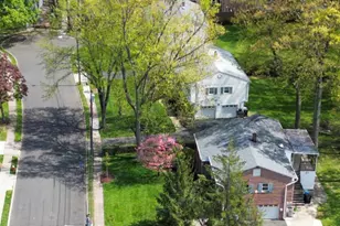274 Seton Hall Dr, Paramus, NJ 07652 - Photo 25