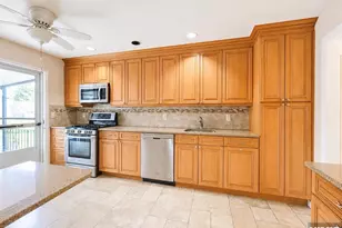 274 Seton Hall Dr, Paramus, NJ 07652 - Photo 5