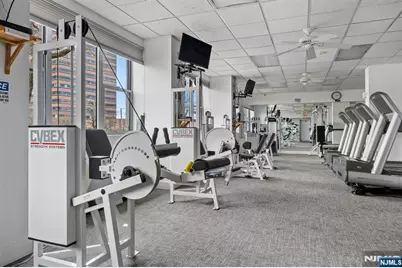 2100 Linwood 17N #17N, Fort Lee, NJ 07024 - Photo 17