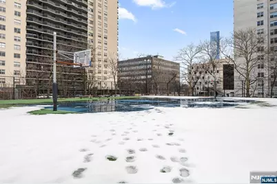 2100 Linwood 17N #17N, Fort Lee, NJ 07024 - Photo 27