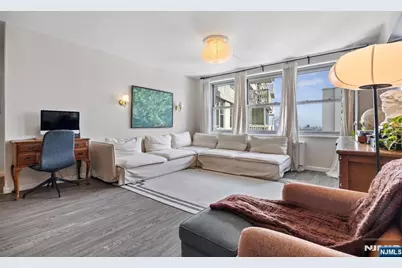 2100 Linwood 17N #17N, Fort Lee, NJ 07024 - Photo 5