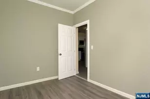 308 Milburn Ave 2nd Fl, Lyndhurst Township, NJ 07071 - Photo 15