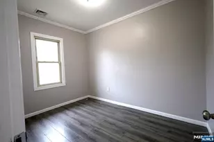 308 Milburn Ave 2nd Fl, Lyndhurst Township, NJ 07071 - Photo 13