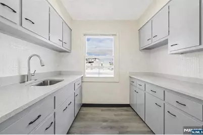 207 Park Avenue C1 #C1, East Rutherford, NJ 07073 - Photo 7