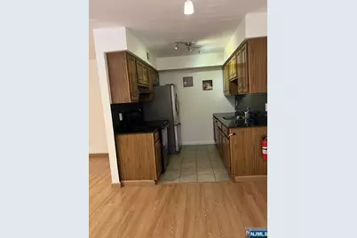 385 Midland Avenue 4 #4, Garfield, NJ 07026 - Photo 5