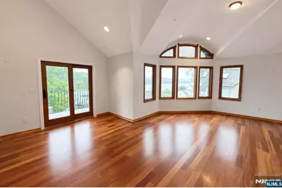 416 Oncrest Terrace, Cliffside Park, NJ 07010 - Photo 19