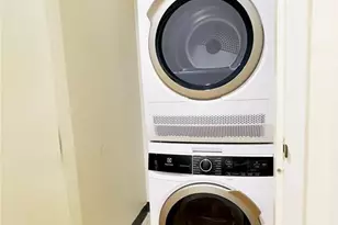 1 Executive Dr 107, Fort Lee, NJ 07024 - Photo 11