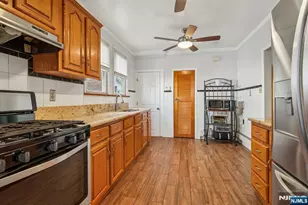 246 9th St, Newark, NJ 07107 - Photo 11