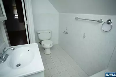 35 East Place, Lodi, NJ 07644 - Photo 21