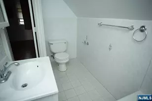 35 East Pl, Lodi, NJ 07644 - Photo 21