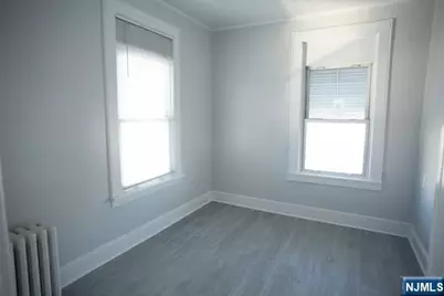 35 East Place, Lodi, NJ 07644 - Photo 9