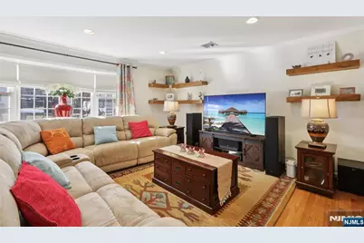 115 Southern Parkway, Ridgewood, NJ 07450 - Photo 3