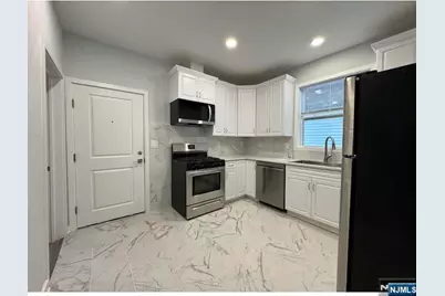 139 Claremont Avenue 1 #1, Montclair, NJ 07042 - Photo 3