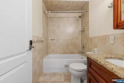 902 N 5th Street 411 #411, Newark, NJ 07107 - Photo 19