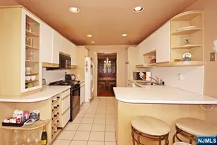 340 French Ct, Teaneck Township, NJ 07666 - Photo 5