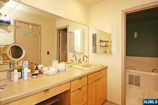 340 French Ct, Teaneck Township, NJ 07666 - Photo 13