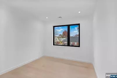 12-25 Eastern Drive, Fair Lawn, NJ 07410 - Photo 27