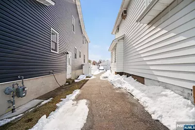 200 Page Avenue, Lyndhurst Township, NJ 07071 - Photo 25