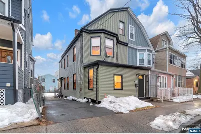 44 Stuyvesant Avenue, Newark, NJ 07106 - Photo 1