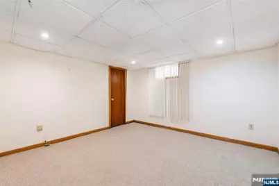 120 Fenner Avenue, Clifton, NJ 07013 - Photo 19