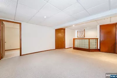 120 Fenner Avenue, Clifton, NJ 07013 - Photo 15