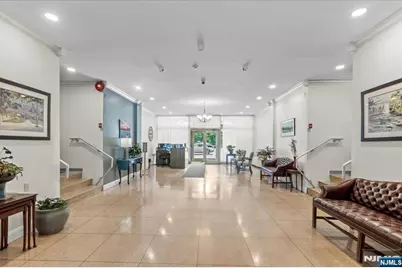 926 Bloomfield 5E #5E, Glen Ridge, NJ 07028 - Photo 3