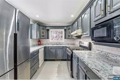 28 Butler Street, Clifton, NJ 07011 - Photo 5