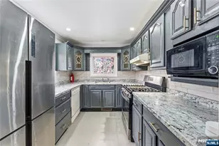 28 Butler St, Clifton, NJ 07011 - Photo 5