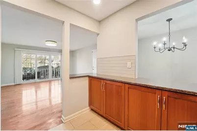 528 Holly Court, Mahwah, NJ 07430 - Photo 13