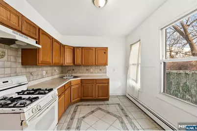 190 N 1st Street, Paterson, NJ 07522 - Photo 9