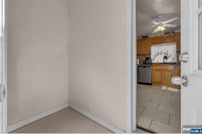 128 Arlington Avenue, East Orange, NJ 07018 - Photo 15