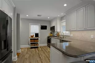 8 Edgewood Ave, Wyckoff Township, NJ 07481 - Photo 15