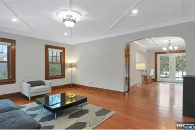 8 Edgewood Avenue, Wyckoff Township, NJ 07481 - Photo 5