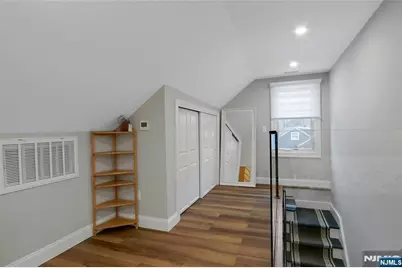 8 Edgewood Avenue, Wyckoff Township, NJ 07481 - Photo 19