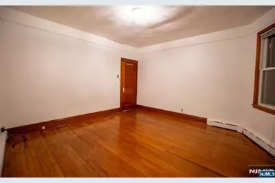 91 Halstead Avenue 1 #1, Wallington, NJ 07057 - Photo 9