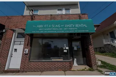 286 Queen Anne, Teaneck Township, NJ 07666 - Photo 1