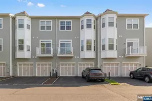 75 Wesmont Dr 1812, Wood Ridge, NJ 07075 - Photo 5