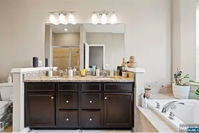 75 Wesmont Drive 1812 #1812, Wood Ridge, NJ 07075 - Photo 17