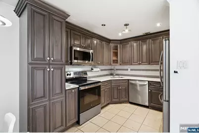 41 Coriander Way 41 #41, Englewood, NJ 07631 - Photo 5