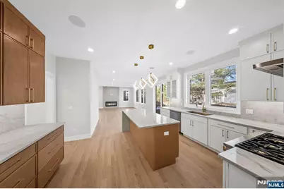 311 Walnut Street, Washington Township, NJ 07676 - Photo 15