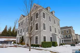 62 Roosevelt Dr, Wood Ridge, NJ 07075 - Photo 3