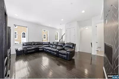 62 Roosevelt Drive, Wood Ridge, NJ 07075 - Photo 5