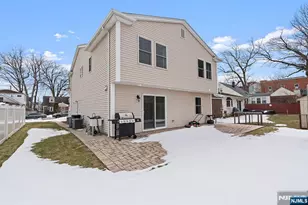 9 15th Ave, Elmwood Park, NJ 07407 - Photo 37