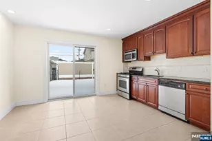 9 15th Ave, Elmwood Park, NJ 07407 - Photo 23