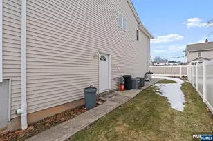 9 15th Ave, Elmwood Park, NJ 07407 - Photo 31